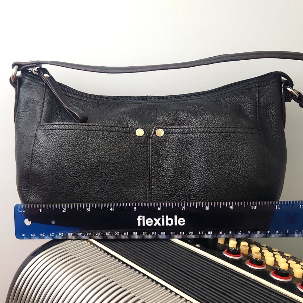 GORGEOUS TIGNANELLO BLACK LEATHER HANDBAG IN MINT CONDITION - Picture 5 of 10